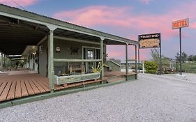 Sagebrush Inn